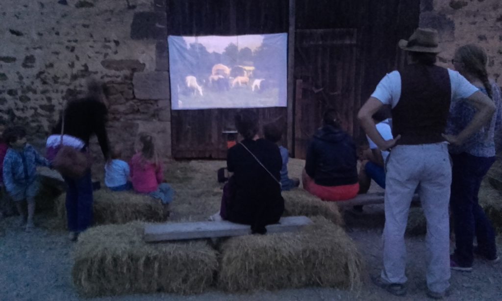 vidéoprojection de "Rêve de Roulotte" de JF Castell